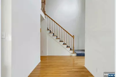 14 Summit Court, Hackensack, NJ 07601 - Photo 7