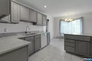 14 Summit Ct, Hackensack, NJ 07601 - Photo 15