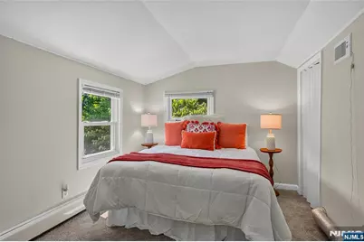 60 Moore Avenue, Waldwick, NJ 07463 - Photo 15