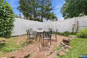 7 Henderson St, Passaic, NJ 07055 - Photo 5