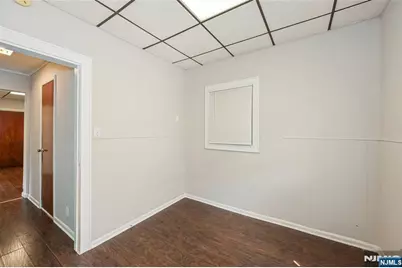 250 Degraw Avenue, Teaneck Township, NJ 07666 - Photo 13