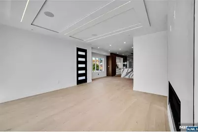 1522 11th Street, Fort Lee, NJ 07024 - Photo 13