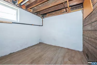 8-02 Henderson Boulevard, Fair Lawn, NJ 07410 - Photo 27