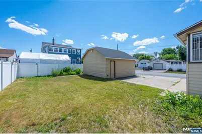 8-02 Henderson Boulevard, Fair Lawn, NJ 07410 - Photo 31