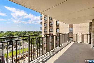 7855 Boulevard East 12F #12F, North Bergen, NJ 07047 - Photo 17