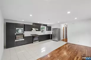 287 Buttonwood Dr, Paramus, NJ 07652 - Photo 3