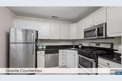 2119 Gunston Court, Mahwah, NJ 07430 - Photo 7