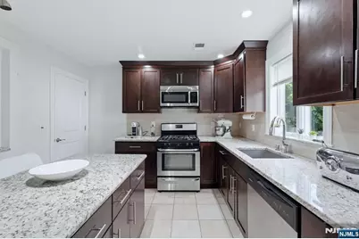 647-649 Devon Street, Kearny, NJ 07032 - Photo 15