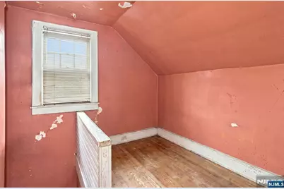 164-166 Vermont Avenue, Newark, NJ 07106 - Photo 13