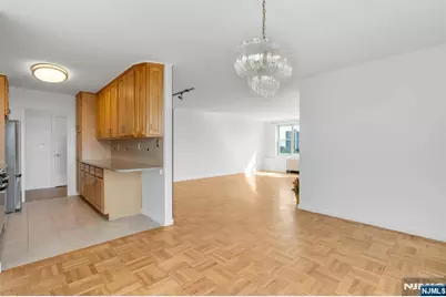 2000 Linwood Avenue 7K #7K, Fort Lee, NJ 07024 - Photo 9
