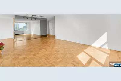 2000 Linwood Avenue 7K #7K, Fort Lee, NJ 07024 - Photo 3