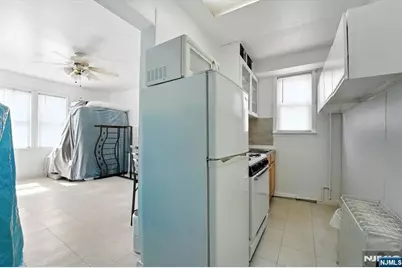 34 Pennington Avenue, Passaic, NJ 07055 - Photo 25