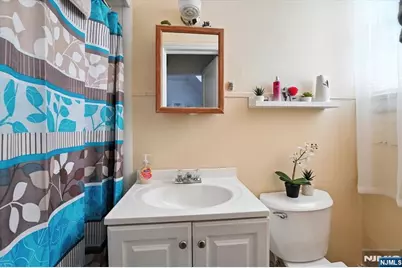 34 Pennington Avenue, Passaic, NJ 07055 - Photo 21
