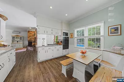 7 Commanche Trail, Oakland, NJ 07436 - Photo 5