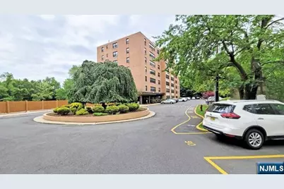 2348 Linwood Avenue 4M #4M, Fort Lee, NJ 07024 - Photo 15