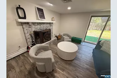 60 Eileen Drive, Mahwah, NJ 07430 - Photo 11