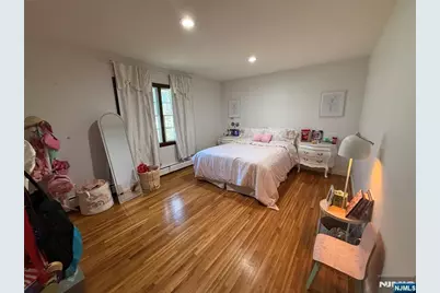 60 Eileen Drive, Mahwah, NJ 07430 - Photo 9