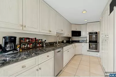 900 Palisade Avenue 4F #4F, Fort Lee, NJ 07024 - Photo 15