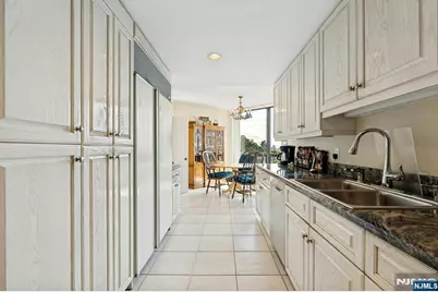 900 Palisade Avenue 4F #4F, Fort Lee, NJ 07024 - Photo 13