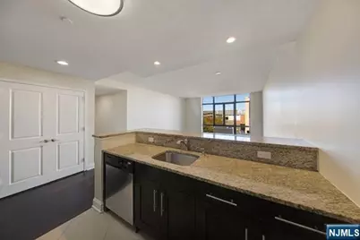 29 1st Street 505 #505, Hackensack, NJ 07601 - Photo 3
