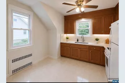 87 Boll Street 2 #2, Clifton, NJ 07014 - Photo 3
