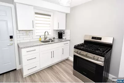136 Stefanic Avenue 2 #2, Elmwood Park, NJ 07407 - Photo 5