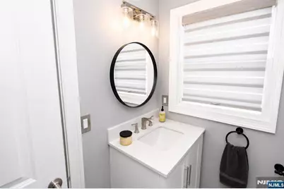 136 Stefanic Avenue 2 #2, Elmwood Park, NJ 07407 - Photo 11