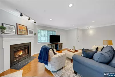 3404 Whittier Court, Mahwah, NJ 07430 - Photo 5