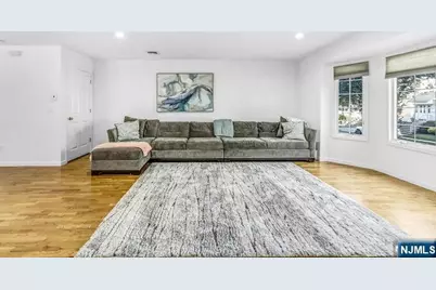 386A Park Avenue, Fairview, NJ 07022 - Photo 5