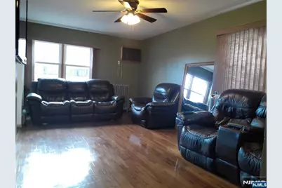 75 Preston Street, Ridgefield Park, NJ 07660 - Photo 3