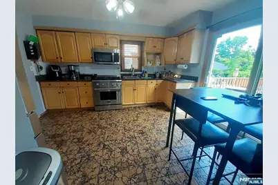75 Preston Street, Ridgefield Park, NJ 07660 - Photo 7