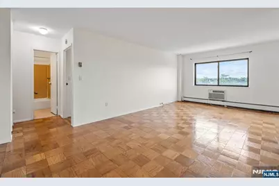 44 S Main Street 6J #6J, Lodi, NJ 07644 - Photo 5