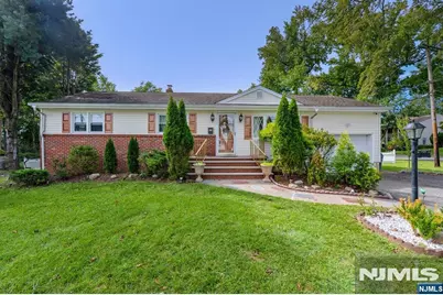 841 Martin Avenue, Oradell, NJ 07649 - Photo 1