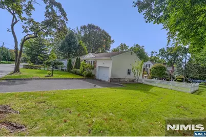 841 Martin Avenue, Oradell, NJ 07649 - Photo 3