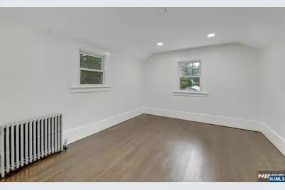 1087 Lambert Road, Teaneck Township, NJ 07666 - Photo 15