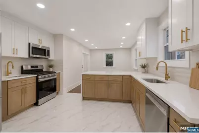 1087 Lambert Road, Teaneck Township, NJ 07666 - Photo 5
