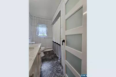 424 4th Street 2nd/F #2nd/F, Palisades Park, NJ 07650 - Photo 7