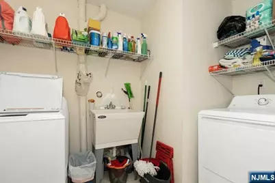 25 E Linden Avenue, Englewood, NJ 07631 - Photo 21
