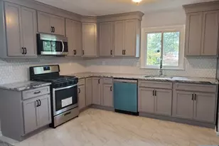 18 English Ave 2, Elmwood Park, NJ 07407 - Photo 1