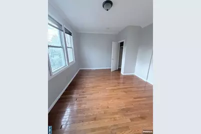 123 University Place 1st Floor #1st Floor, Irvington, NJ 07111 - Photo 5