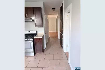 123 University Place 1st Floor #1st Floor, Irvington, NJ 07111 - Photo 17