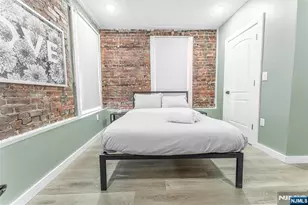 283 King Blvd, Newark, NJ 07102 - Photo 19