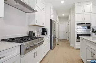 5 Pimlico Pl, Oakland, NJ 07436 - Photo 3