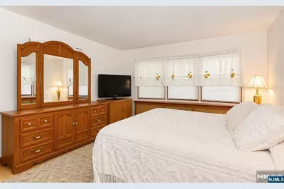 340 Saddle River Road, Saddle Brook Township, NJ 07663 - Photo 11