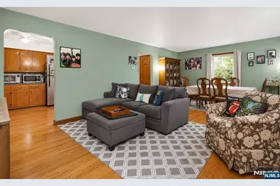 340 Saddle River Road, Saddle Brook Township, NJ 07663 - Photo 17
