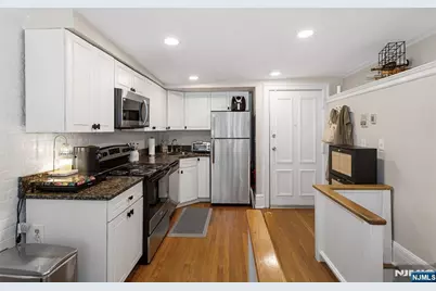 1030 Willow Avenue 2 #2, Hoboken, NJ 07030 - Photo 3
