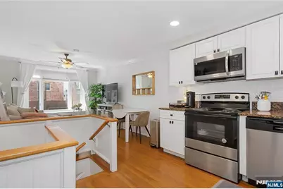 1030 Willow Avenue 2 #2, Hoboken, NJ 07030 - Photo 7