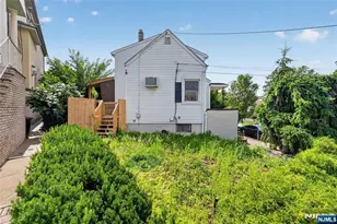 427 Kennedy Dr, Fairview, NJ 07022 - Photo 47