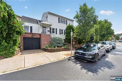 427 Kennedy Drive, Fairview, NJ 07022 - Photo 1