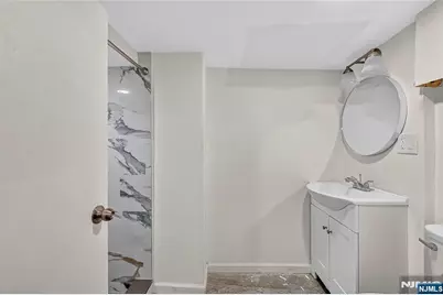 427 Kennedy Drive, Fairview, NJ 07022 - Photo 43